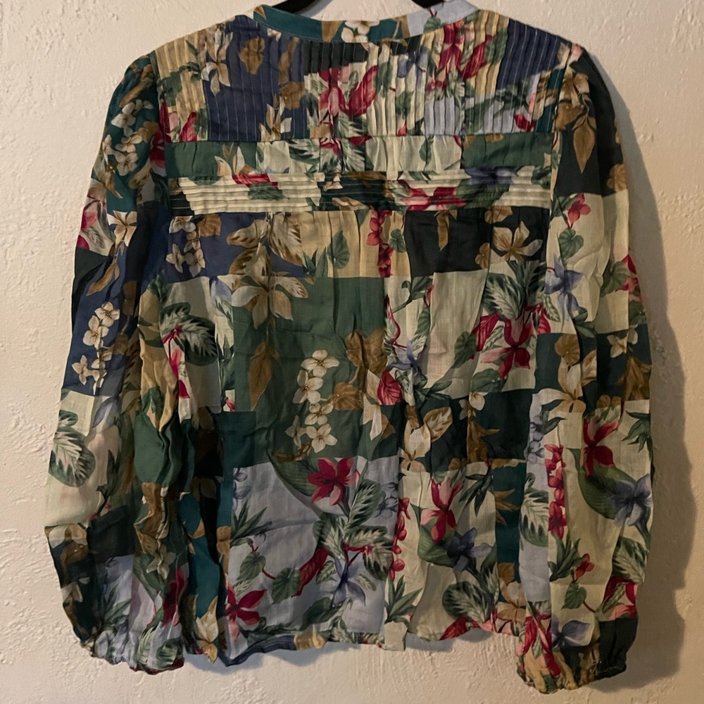 Tommy Bahama Hightide Flora Pintuck Blouse - Picture 7 of 8